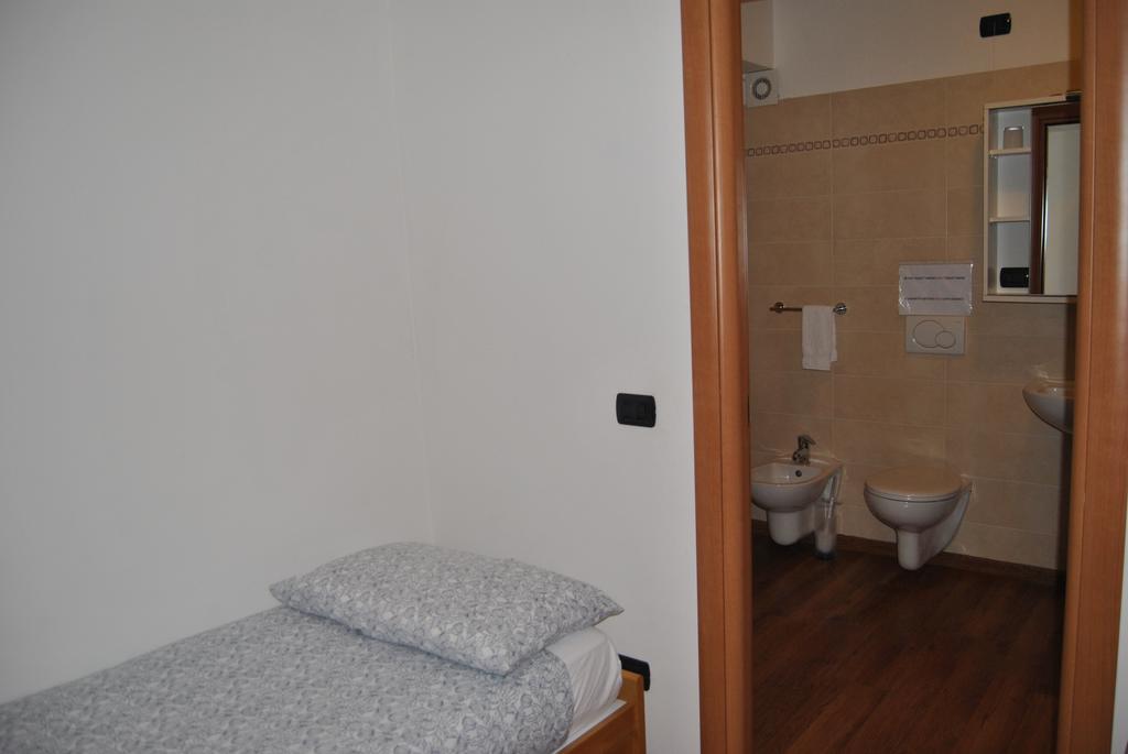 B&B Sosta Sul Lago Lezzeno Eksteriør billede