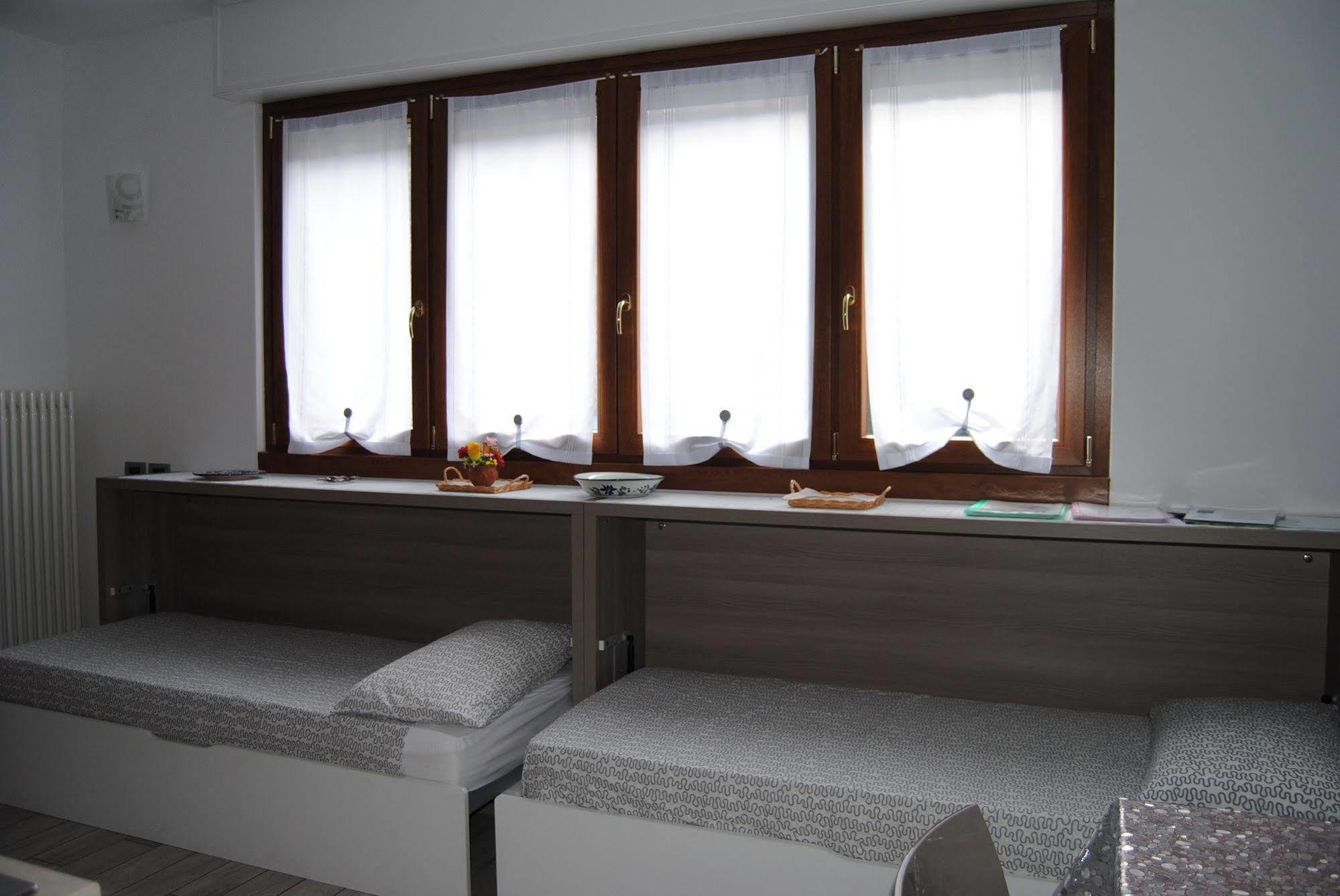 B&B Sosta Sul Lago Lezzeno Eksteriør billede